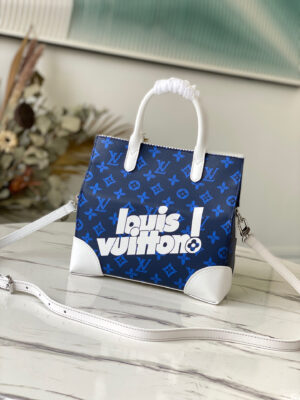 Louis Vuitton Carry It Tote