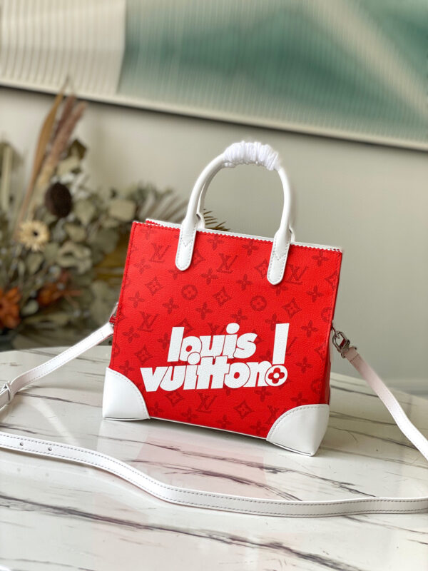 Louis Vuitton Carry It Tote