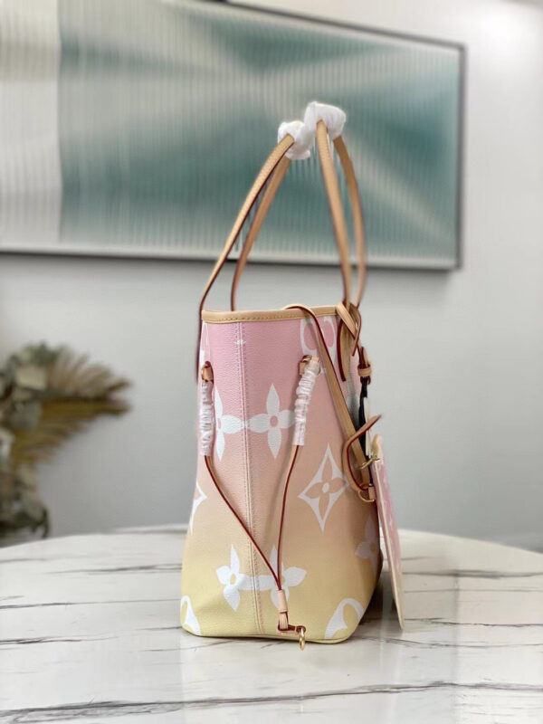 Louis Vuitton Neverfull