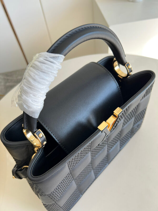 Louis Vuitton Capucines