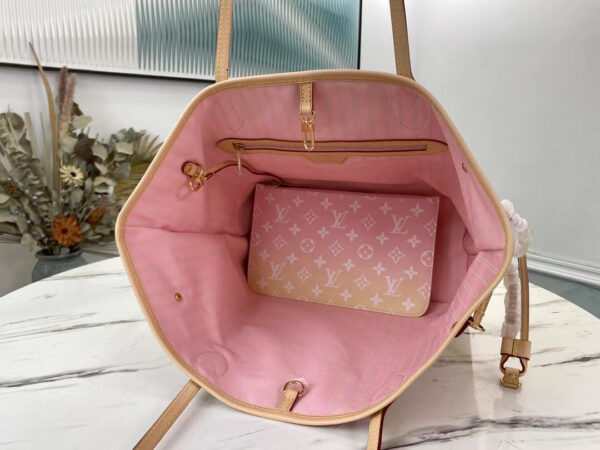 Louis Vuitton Neverfull