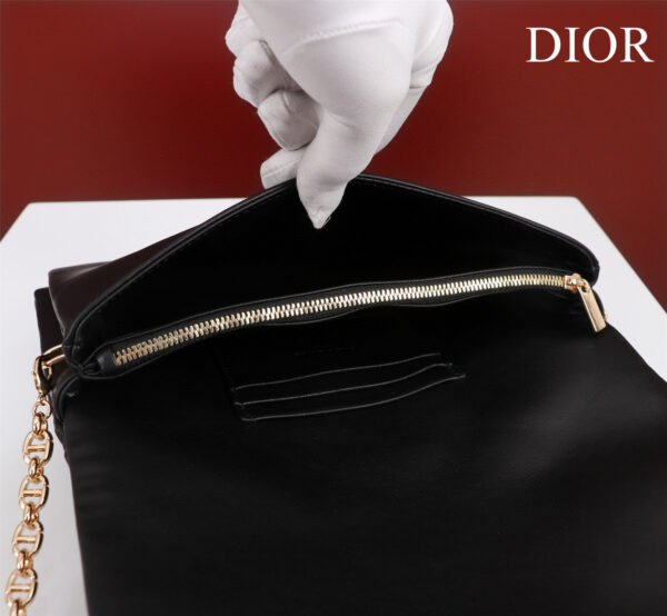 Dior Caro