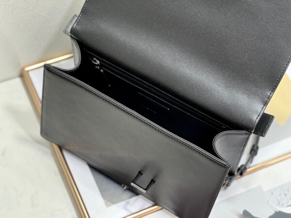 Dior 30 Montaigne