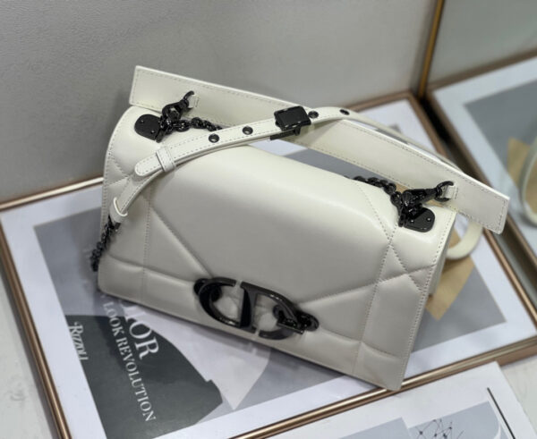 Dior 30 Montaigne