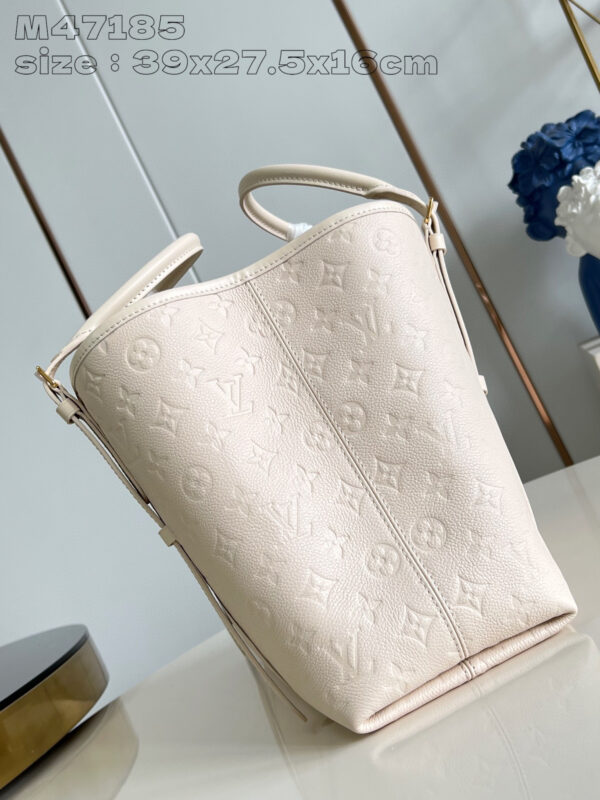 Louis Vuitton Babylone Tote MM