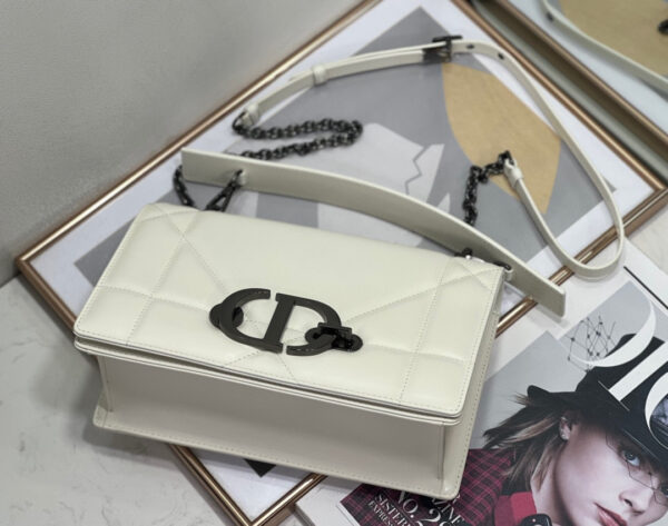 Dior 30 Montaigne
