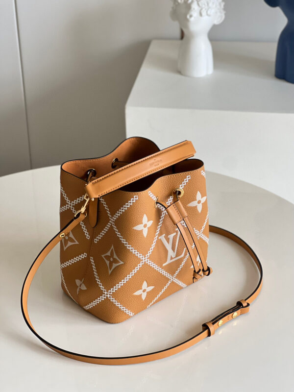 Louis Vuitton Neo Noe