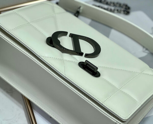 Dior 30 Montaigne