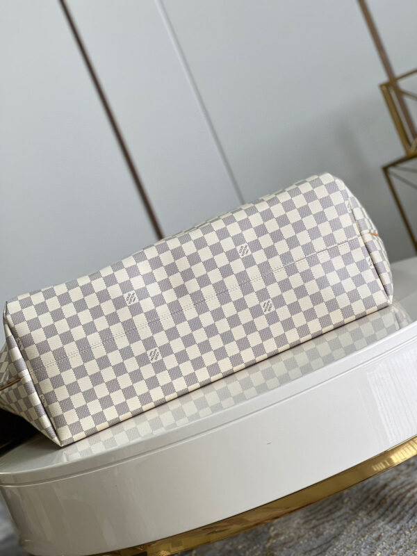 Louis Vuitton Cabas