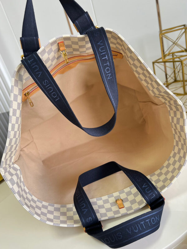 Louis Vuitton Cabas