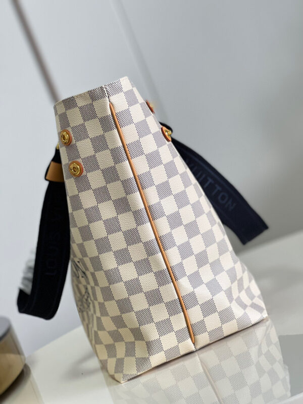 Louis Vuitton Cabas