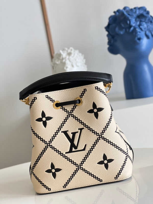 Louis Vuitton Neo Noe