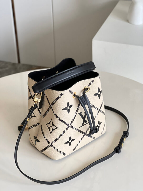 Louis Vuitton Neo Noe