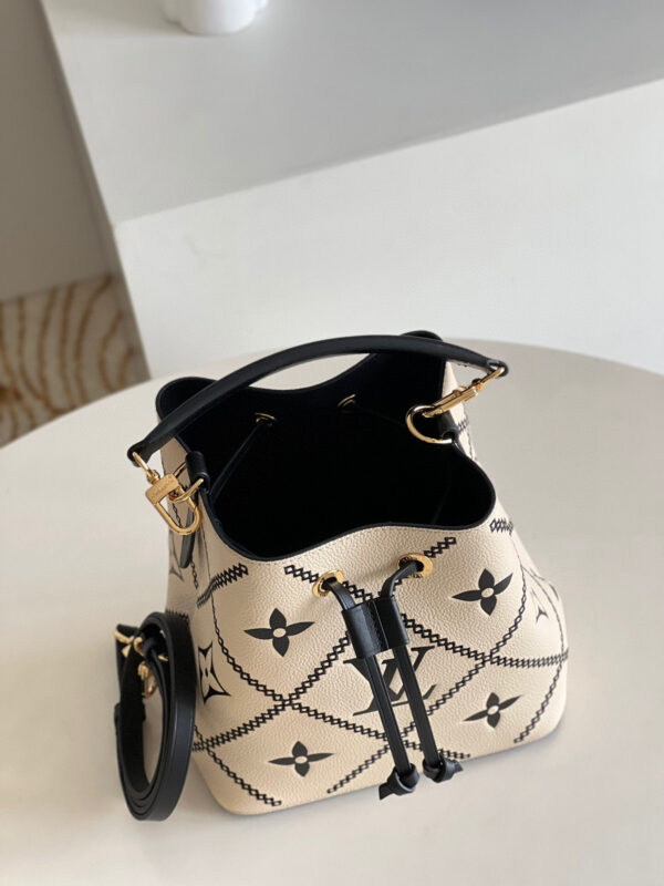 Louis Vuitton Neo Noe