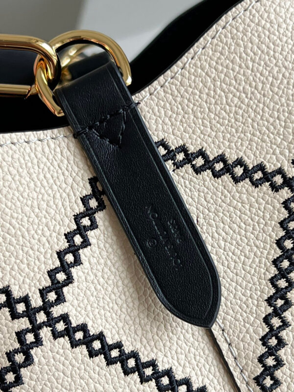 Louis Vuitton Neo Noe