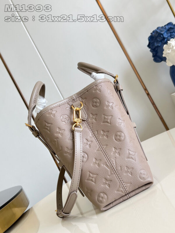 Louis Vuitton Babylone Tote PM