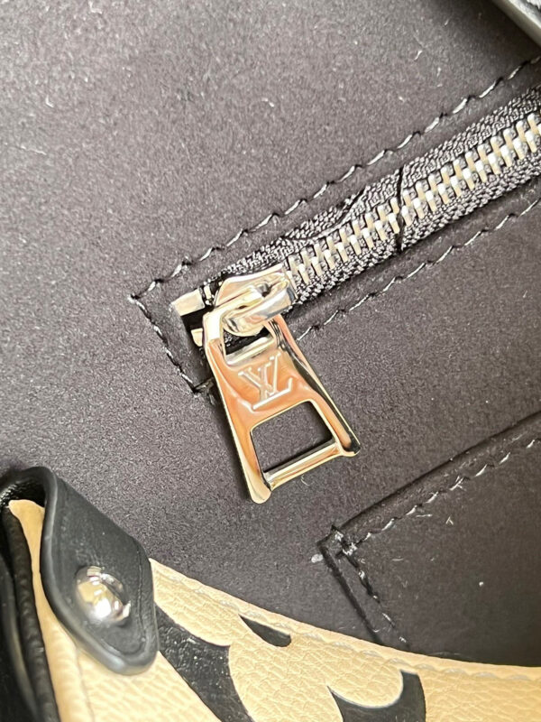 Louis Vuitton OnTheGo MM