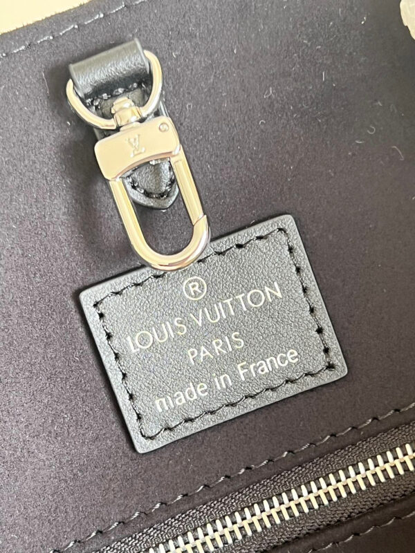 Louis Vuitton OnTheGo MM