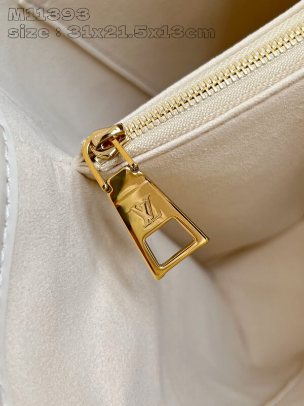 Louis Vuitton Babylone Tote PM