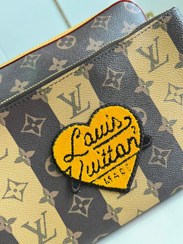 Louis Vuitton Trio Messenger Bag