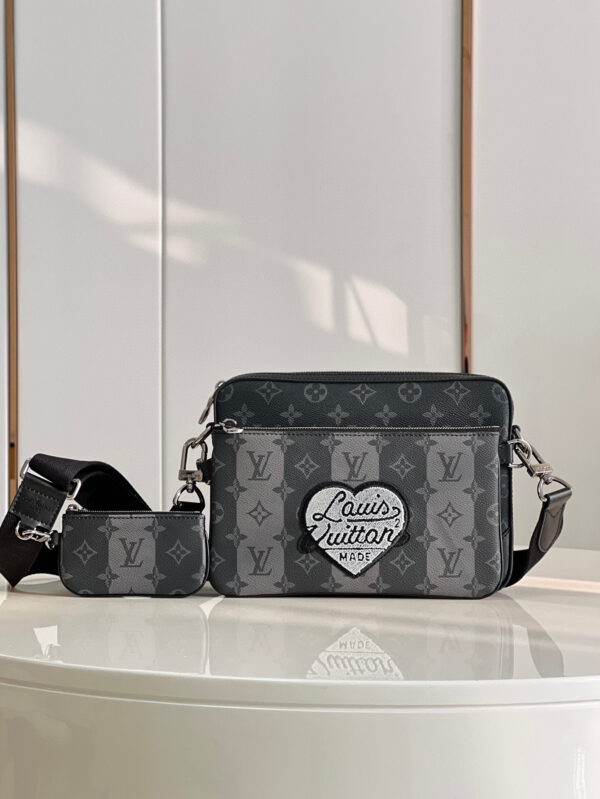 Louis Vuitton Trio Messenger Bag