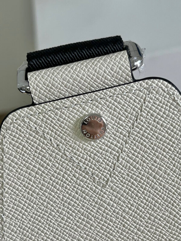 Louis Vuitton Avenue