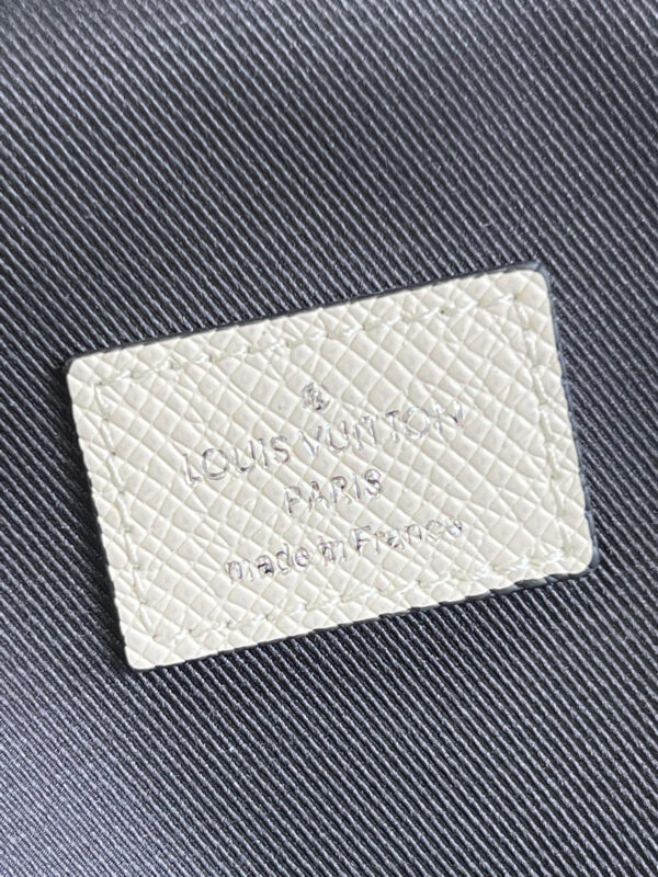Louis Vuitton Avenue