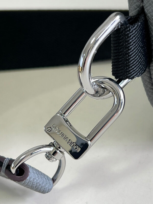 Louis Vuitton Avenue