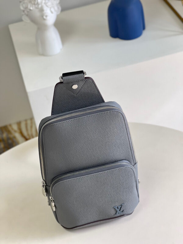 Louis Vuitton Avenue