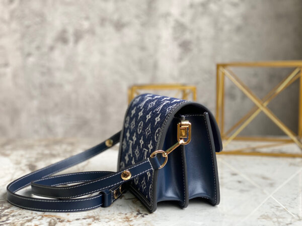 Louis Vuitton Dauphine