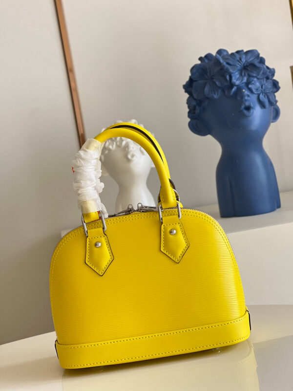 Louis Vuitton Alma BB