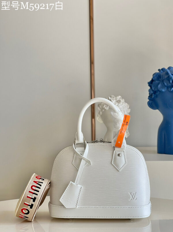 Louis Vuitton Alma BB
