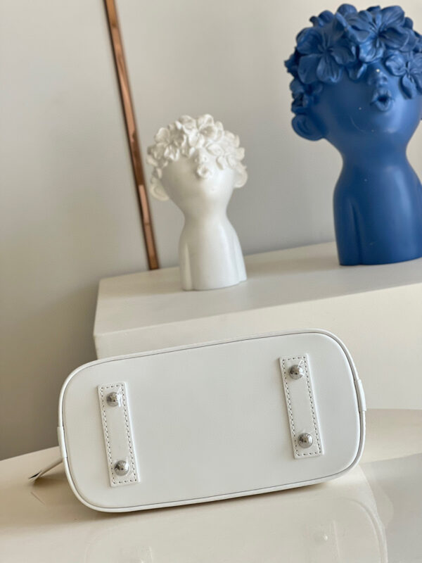 Louis Vuitton Alma BB