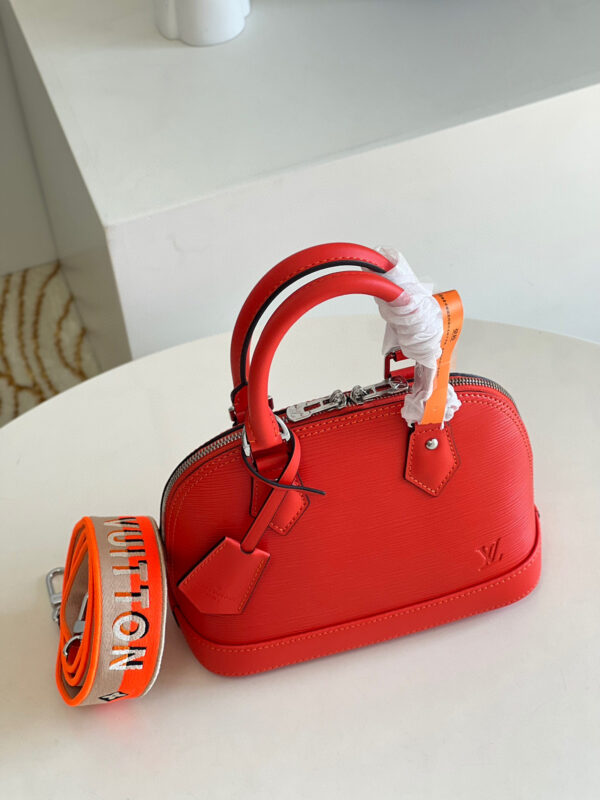 Louis Vuitton Alma BB