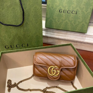 Gucci GG Marmont super mini bag