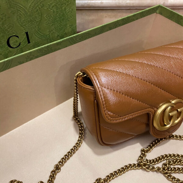 Gucci GG Marmont super mini bag