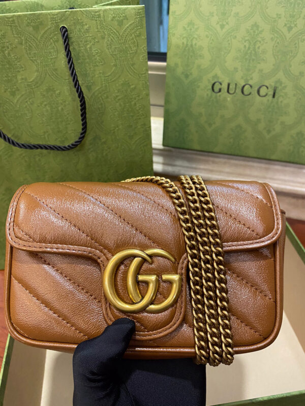 Gucci GG Marmont super mini bag