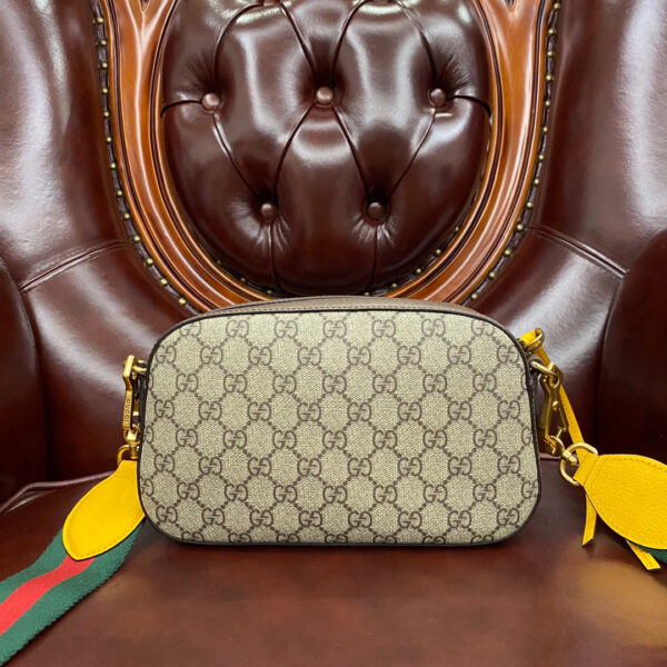 Gucci NEO VINTAGE GG SUPREME MESSENGER BAG