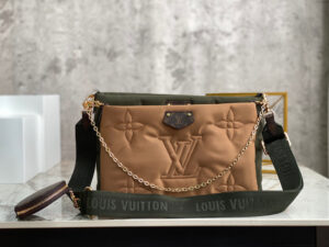 Louis Vuitton Maxi Multi Pochette