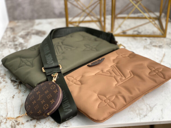 Louis Vuitton Maxi Multi Pochette