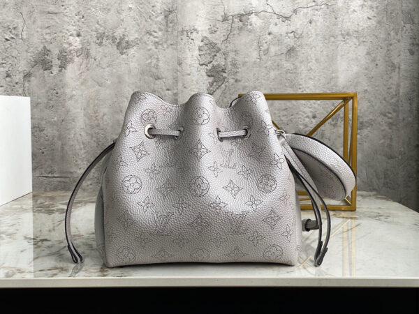 Louis Vuitton Bella