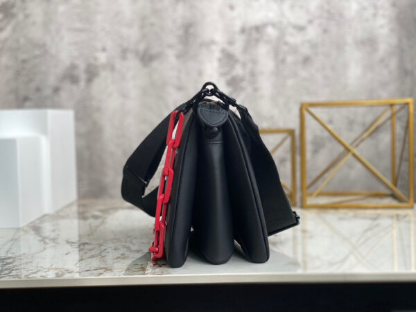 Louis Vuitton Coussin