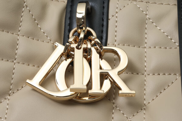 Medium Dior Toujours Bag