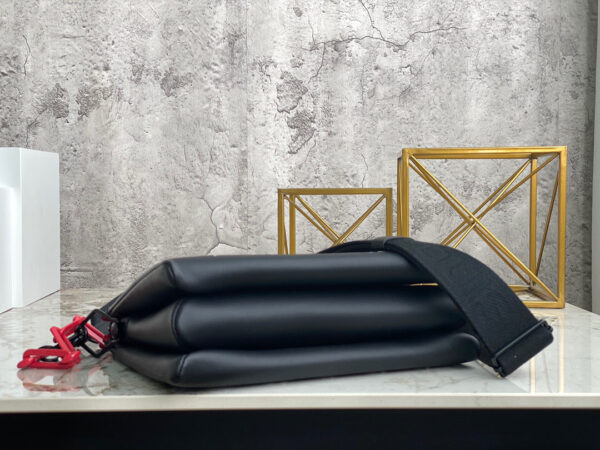 Louis Vuitton Coussin