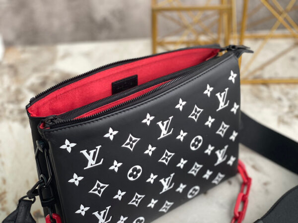 Louis Vuitton Coussin