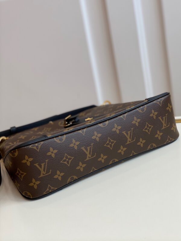 Louis Vuitton Odeon