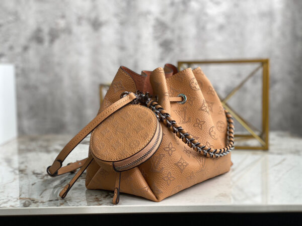 Louis Vuitton Bella
