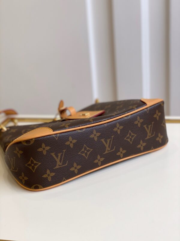 Louis Vuitton Odeon