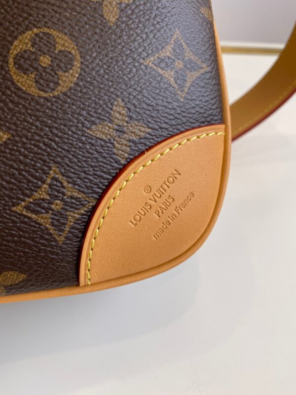 Louis Vuitton Odeon