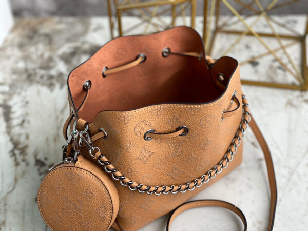 Louis Vuitton Bella